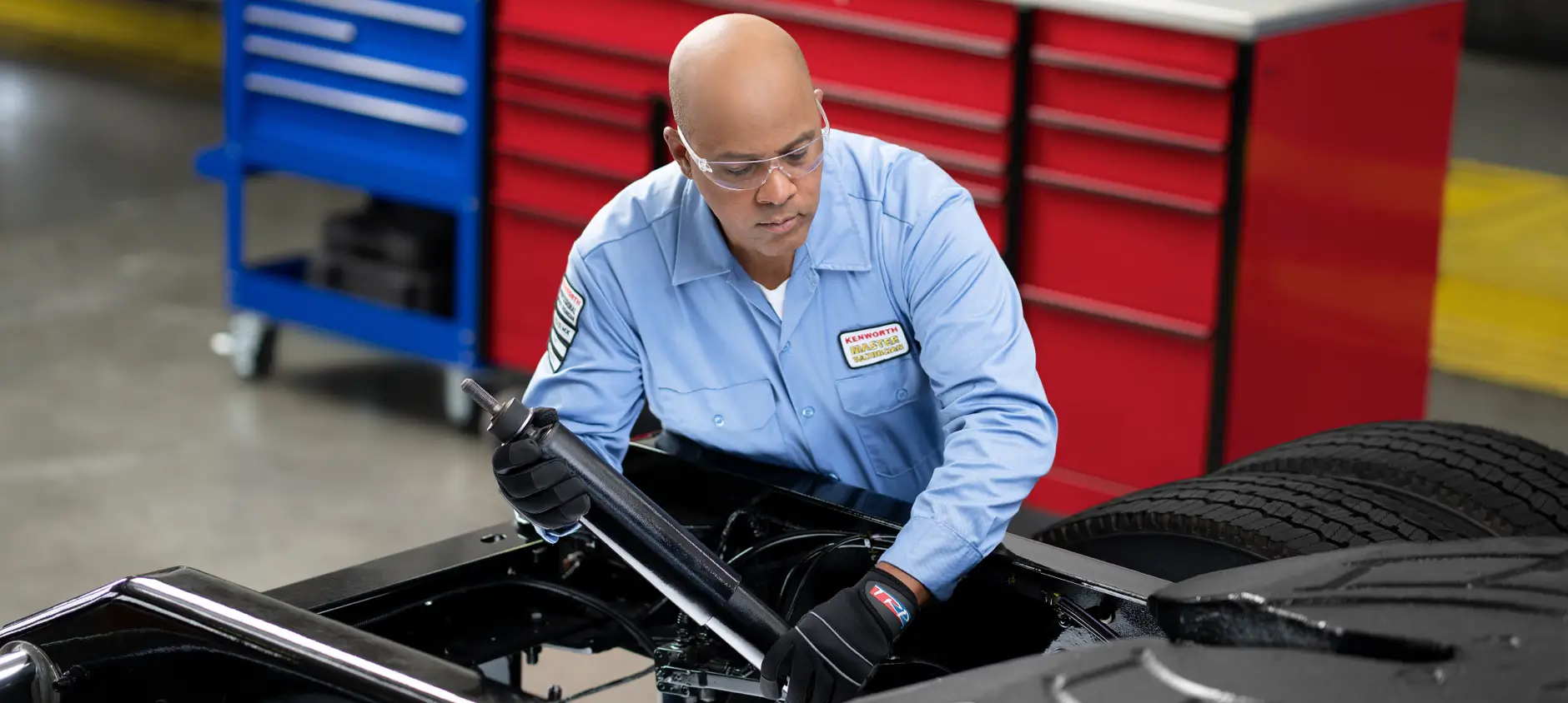 peterbilt service tech